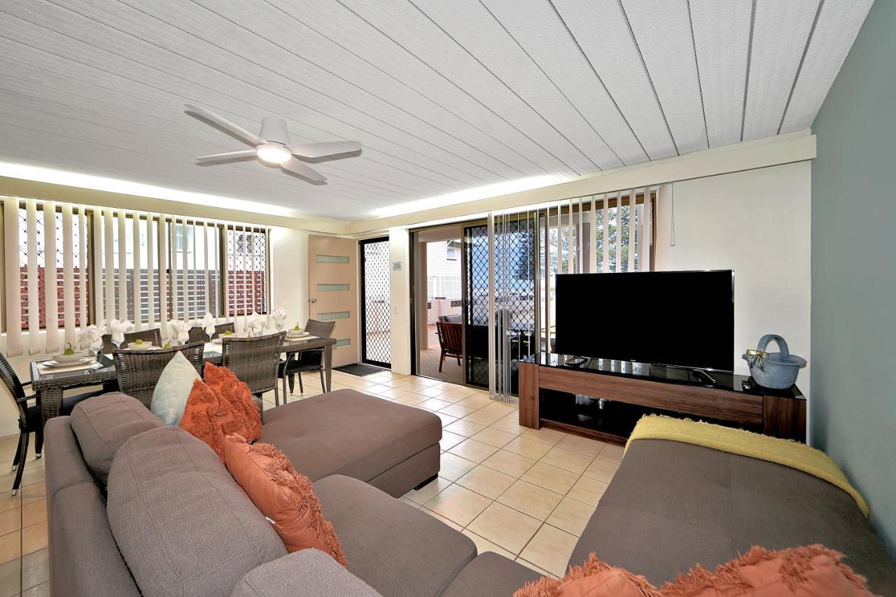 Nautilus Beachside Apartments Bargara Habitación foto