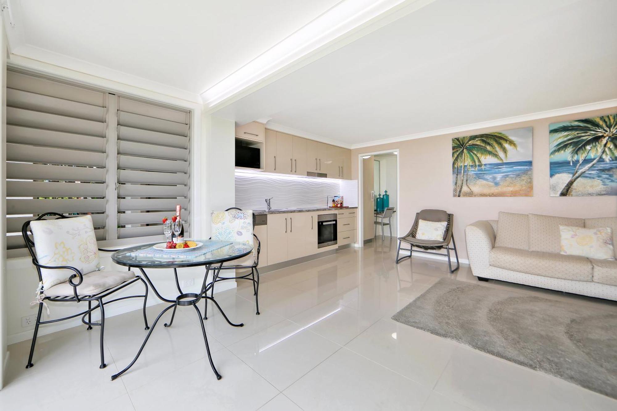 Nautilus Beachside Apartments Bargara Habitación foto