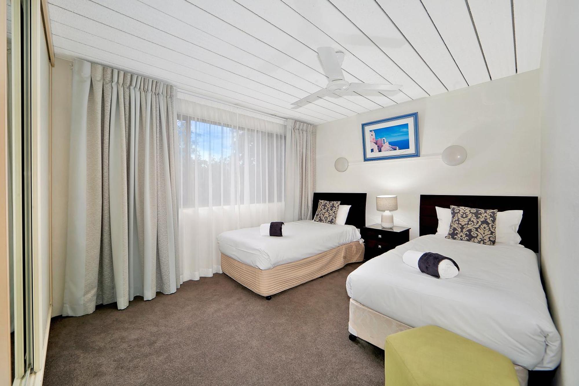 Nautilus Beachside Apartments Bargara Habitación foto